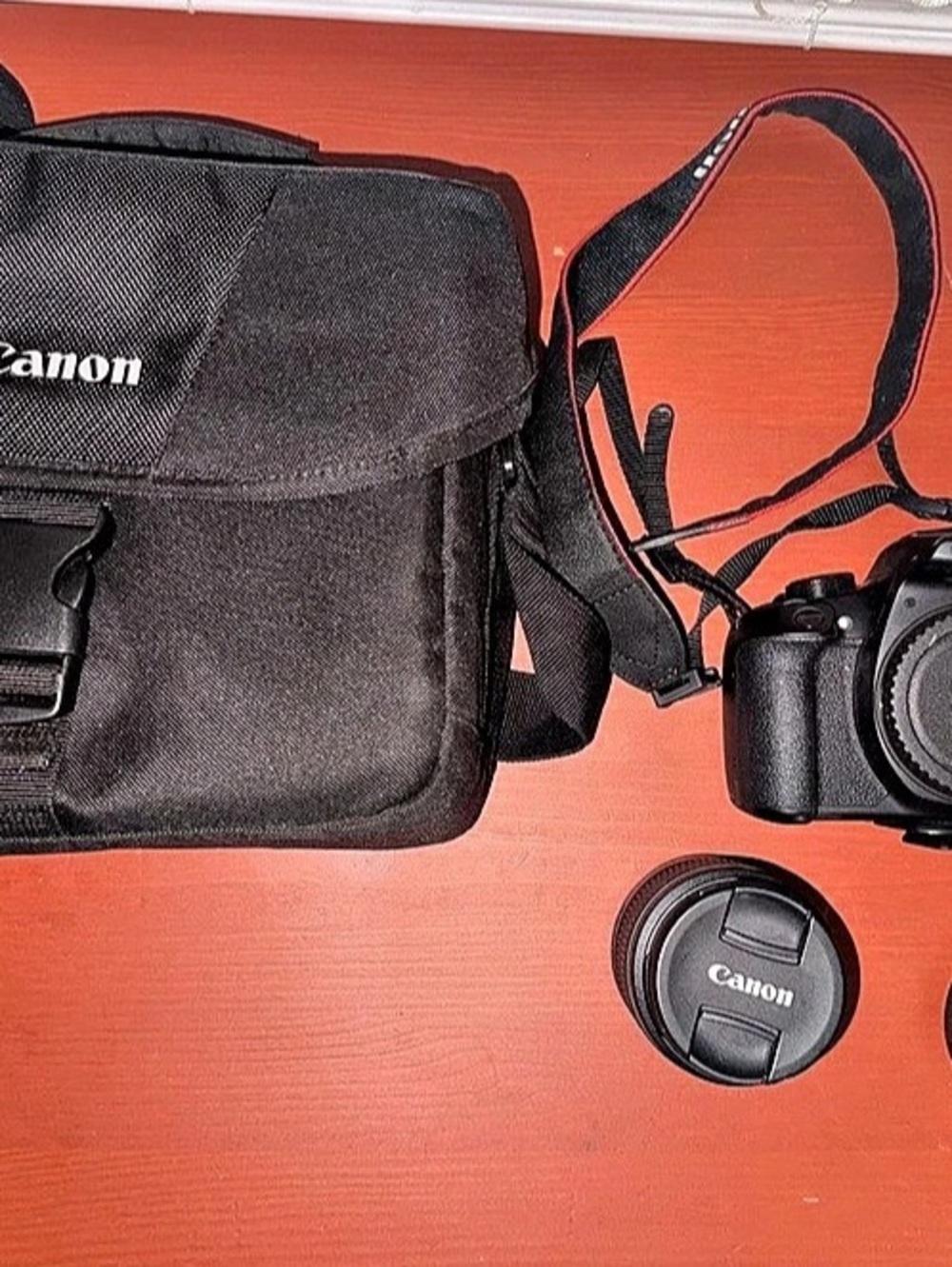 Canon EOS Rebel T6 DSLR Camera Kit with Bag and Two Lenses. - Picture 2 of 3